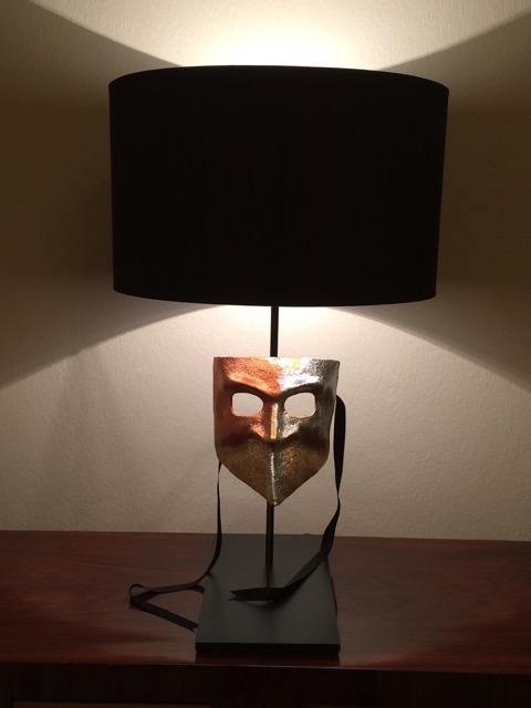 Venetian mask lamp